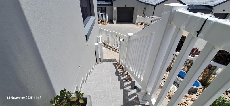 2 Bedroom Property for Sale in Reebok Western Cape